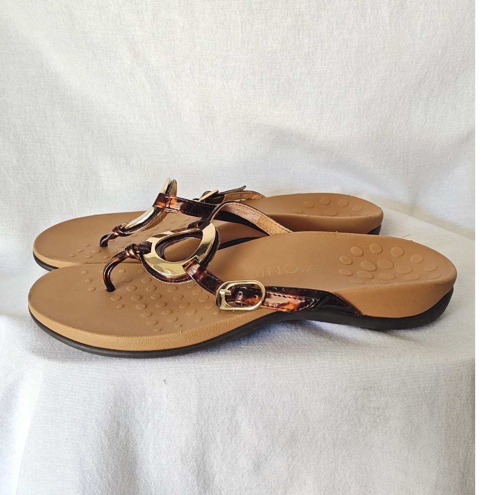 Vionic Karina Sandals Brown Tortoise Print Gold Ring Thong Flip Flop Orthotics 8 - Picture 2 of 8